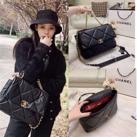 chanel 19 large.